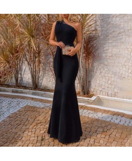 Stylish And Elegant Sleeveless One-shoulder Gown With Slim Length 