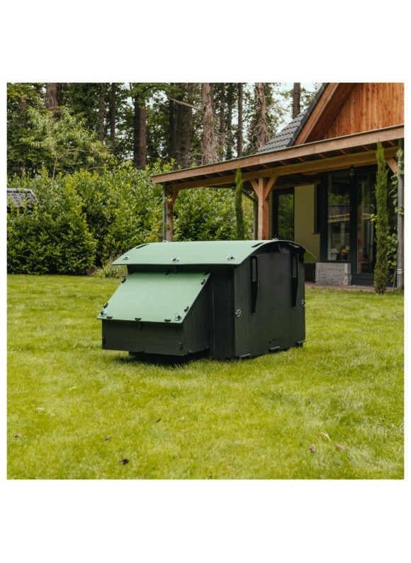 Nestera Large Ground Chicken Coop, Green and Black